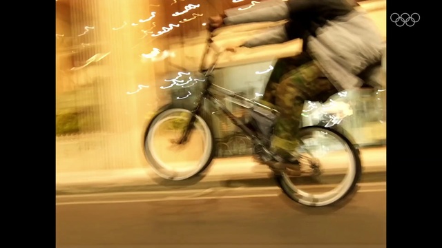 Video Reference: Bicycle, Tire, Wheel, Bicycles--Equipment and supplies, Bicycle wheel, Bicycle frame, Bicycle tire, Sports equipment, Bicycle handlebar, Bicycle fork