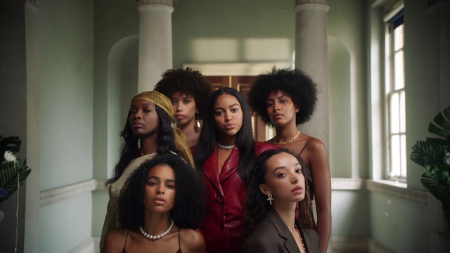 Video Reference: Face, Skin, Hairstyle, Eyebrow, Eyelash, Human, Flash photography, Makeover, Lipstick, Window