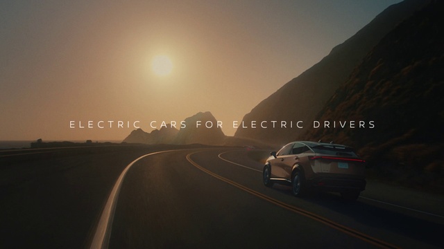 Video Reference: Vehicle, Car, Sky, Automotive lighting, Tire, Automotive design, Asphalt, Wheel, Mode of transport, Rolling