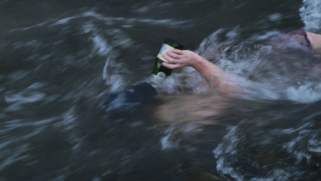 Video Reference: Water, Liquid, Flash photography, Watercourse, Recreation, Lake, Wind wave, Leisure, Stream, Darkness