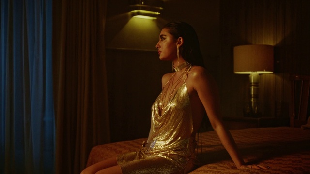 Video Reference: Comfort, Flash photography, Fashion, Lighting, Thigh, Silk, Fashion design, Curtain, Formal wear, Trunk