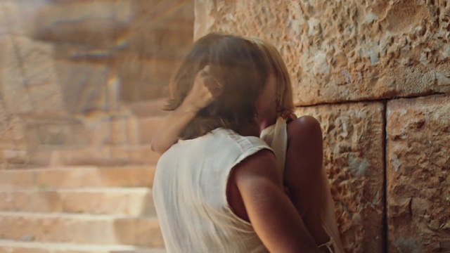 Video Reference: Flash photography, Gesture, Happy, Wood, Smile, Elbow, Human leg, Blond, Brown hair, Window