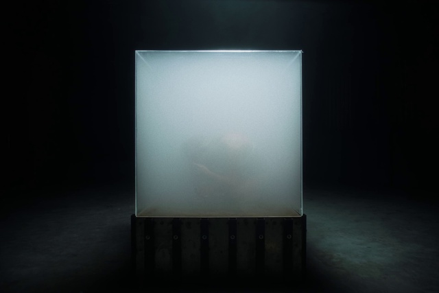 Video Reference: Rectangle, Gas, Tints and shades, Display device, Glass, Transparent material, Ceiling, Electric blue, Darkness, Light fixture