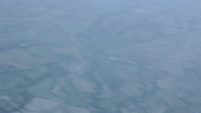 Video Reference: Water, Pattern, Electric blue, Horizon, Cumulus, Air travel, Landscape, Meteorological phenomenon, Liquid, Sky