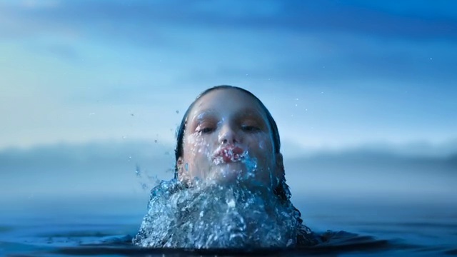 Video Reference: Water, Eye, Sky, Vertebrate, Azure, Swimmer, Recreation, Wind wave, Flash photography, People in nature