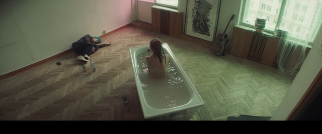 Video Reference: Window, Wood, Floor, Flooring, Comfort, Hardwood, Plumbing fixture, Composite material, Leisure, Building