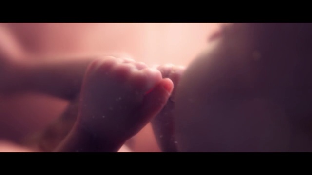 Video Reference: Cloud, Hand, Water, Atmosphere, Arm, Leg, Human body, Jaw, Dress, Gesture