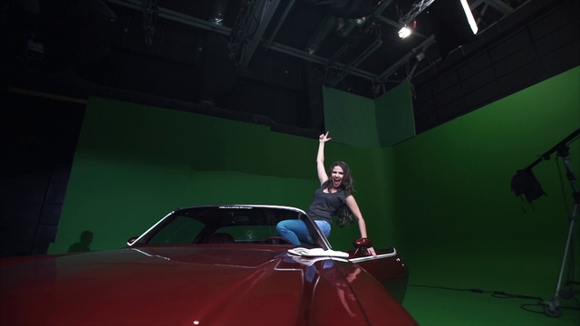 Video Reference: Vehicle, Car, Hood, Automotive design, Automotive lighting, Motor vehicle, Vehicle door, Personal luxury car, Windscreen wiper, Automotive exterior