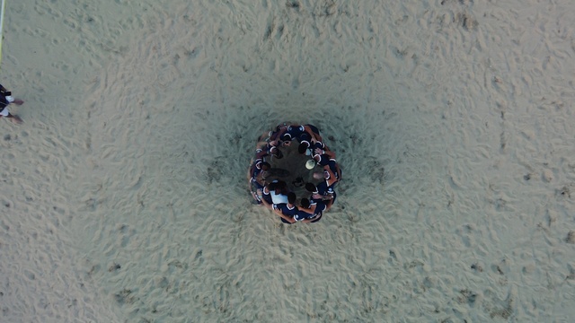 Video Reference: Eye, Liquid, Fluid, Electric blue, Circle, Plant, Fashion accessory, Landscape, Asphalt, Soil