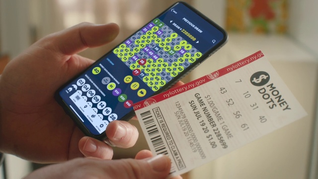 Video Reference: Hand, Mobile phone, Communication Device, Portable communications device, Gesture, Finger, Nail, Mobile device, Telephony, Font