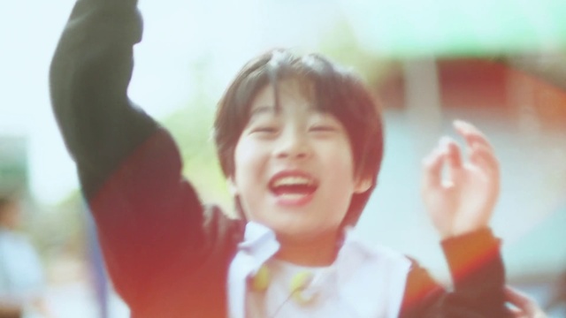 Video Reference: Nose, Smile, Ear, Happy, Gesture, Thumb, People in nature, Fun, Leisure, Toddler