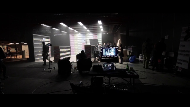 Video Reference: Electricity, Entertainment, Broadcasting, Audio equipment, Event, Darkness, Performing arts, Display device, Projection screen, Stage