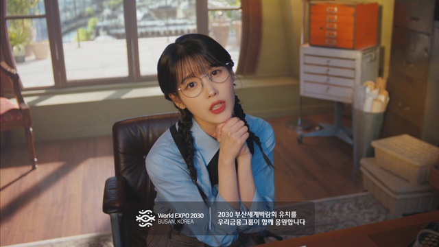 Video Reference: Glasses, Cabinetry, Vision care, Eyewear, Drawer, Event, White-collar worker, Fun, Leisure, Sitting