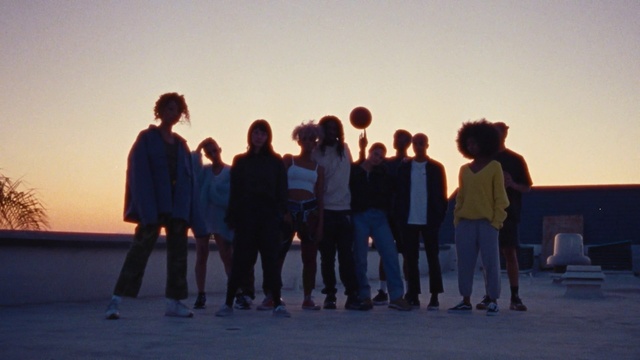 Video Reference: Sky, Standing, Gesture, People in nature, Tree, Travel, Leisure, Landscape, Recreation, Horizon