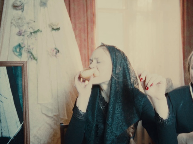 Video Reference: Shoulder, Smile, Mouth, Textile, Happy, Gesture, Flash photography, Cool, Black hair, Long hair