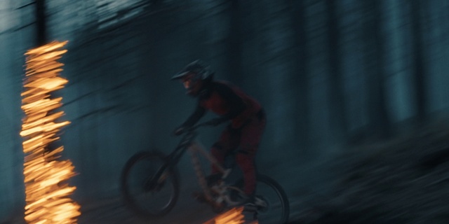 Video Reference: Bicycle, Wheel, Tire, Bicycle wheel, Bicycles--Equipment and supplies, Bicycle frame, Bicycle tire, Bicycle handlebar, Bicycle wheel rim, Vehicle