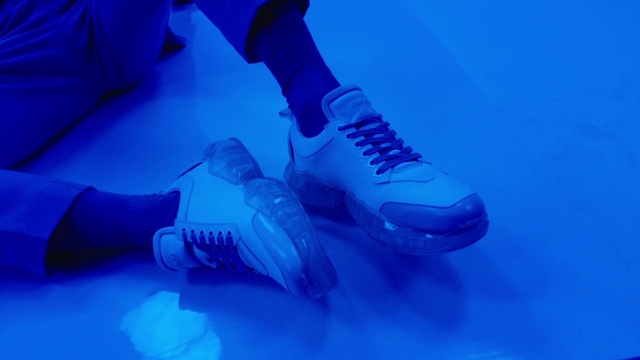 Video Reference: Footwear, Water, Blue, Azure, Purple, Fluid, Glove, Plant, Cloud, Electric blue