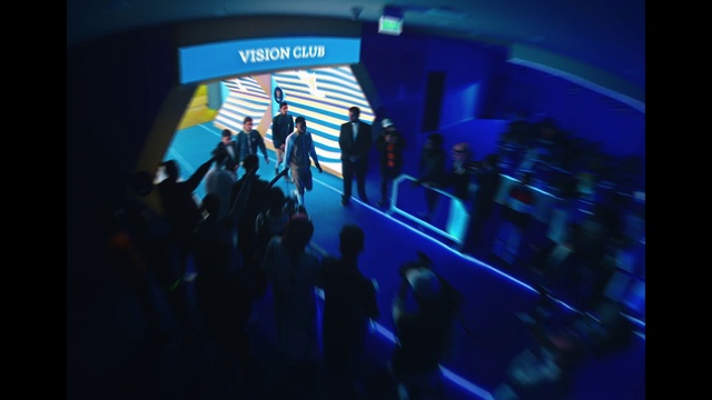 Video Reference: Blue, Entertainment, Gadget, Visual effect lighting, Magenta, Display device, Font, Electric blue, Electronic device, Event