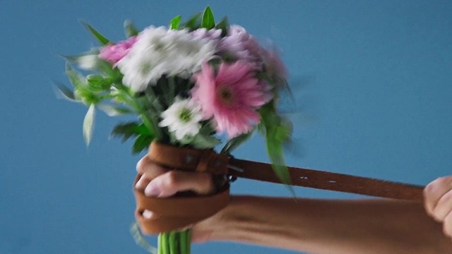 Video Reference: Flower, Petal, Gesture, Creative arts, Flower Arranging, Artificial flower, Bouquet, Wreath, Flowering plant, Annual plant