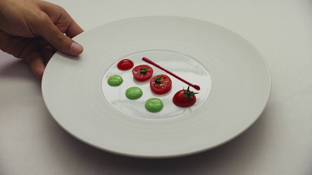 Video Reference: Tableware, Food, Dishware, Recipe, Ingredient, Plate, Serveware, Fruit, Garnish, Natural foods