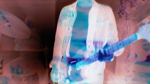 Video Reference: Musician, Azure, Guitar, Guitar accessory, Textile, Musical instrument, Entertainment, Music, Pink, Finger