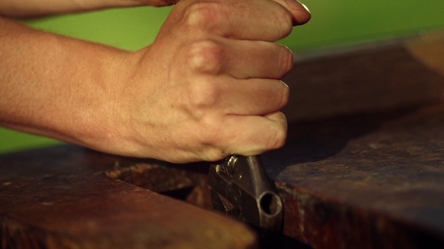 Video Reference: Wood, Gesture, Finger, Automotive tire, Thumb, Wrist, Nail, Blood vessel, Hardwood, Human leg