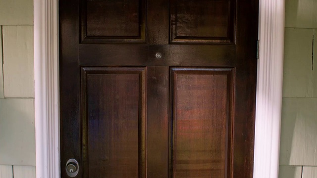 Video Reference: Brown, Fixture, Wood, Door, Handle, Home door, Wood stain, Hardwood, Varnish, Rectangle