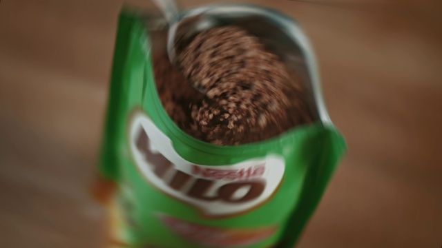 Video Reference: Food, Drink, Ingredient, Gas, Carbonated soft drinks, Sweetness, Junk food, Baking, Chocolate, Confectionery