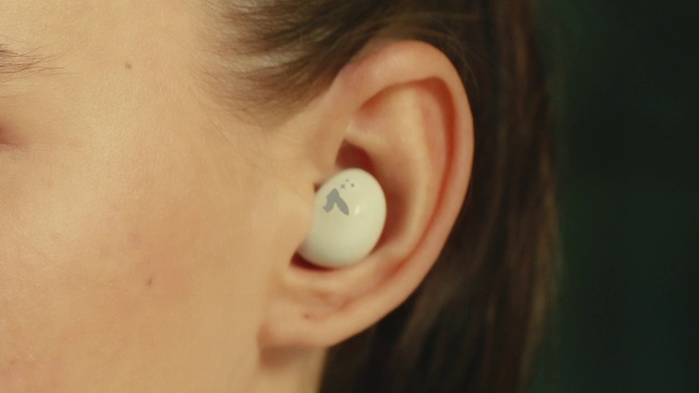 Video Reference: Nose, Cheek, Skin, Lip, Eyebrow, Eyelash, Mouth, Ear, Neck, Jaw