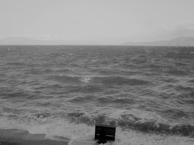 Video Reference: Water, Sky, Black, Fluid, Cloud, Black-and-white, Body of water, Style, Coastal and oceanic landforms, Horizon