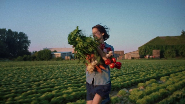 Video Reference: Plant, Sky, People in nature, Happy, Tree, Agriculture, Grass, Travel, Landscape, Natural foods
