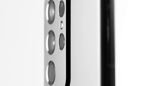 Video Reference: Rim, Audio equipment, Gadget, Circle, Auto part, Automotive wheel system, Font, Automotive lighting, Metal, Spoke