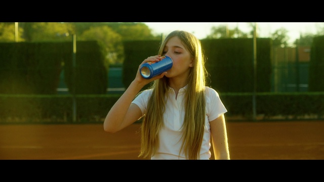 Video Reference: Flash photography, Happy, Gesture, People in nature, Grass, Eyewear, Leisure, Fun, T-shirt, Audio equipment