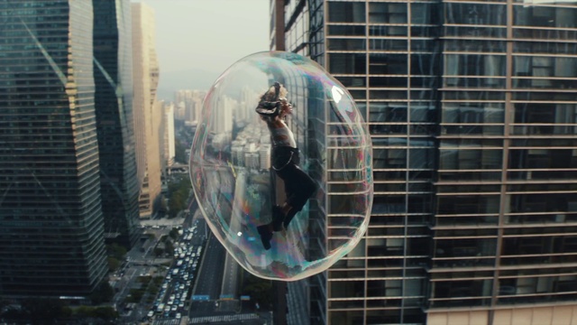 Video Reference: Building, Skyscraper, Water, World, Tower block, Tower, Urban design, Cityscape, Sky, Condominium