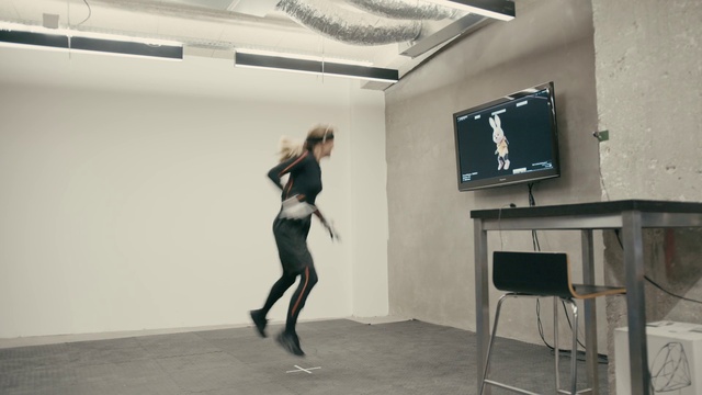 Video Reference: Joint, Shoulder, Leg, Flash photography, Television, Flooring, Floor, Entertainment, Art, Thigh