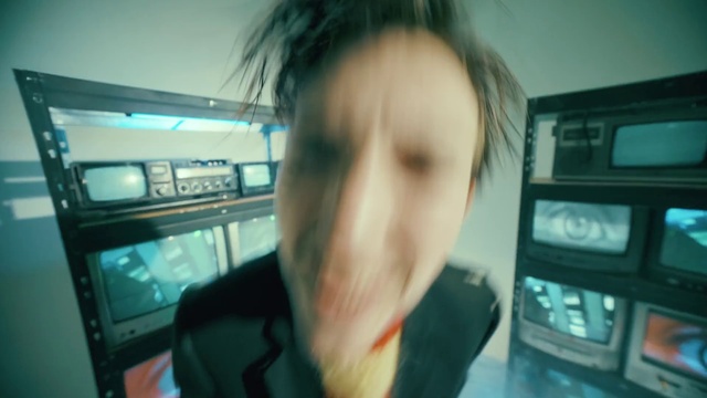 Video Reference: Nose, Eyebrow, Mouth, Eyelash, Smile, Jaw, Gesture, Beard, Finger, Cool