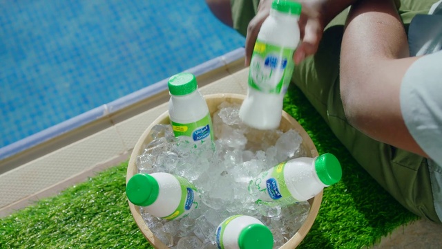 Video Reference: Bottle, Water, Drinkware, Water bottle, Green, Bottled water, Fluid, Bottle cap, Plastic bottle, Drink