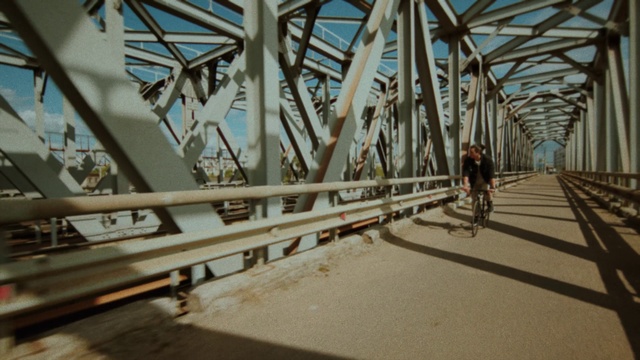 Video Reference: Bicycle, Sky, Girder bridge, Beam, Wood, Truss bridge, Bridge, Engineering, Bicycles--Equipment and supplies, Composite material