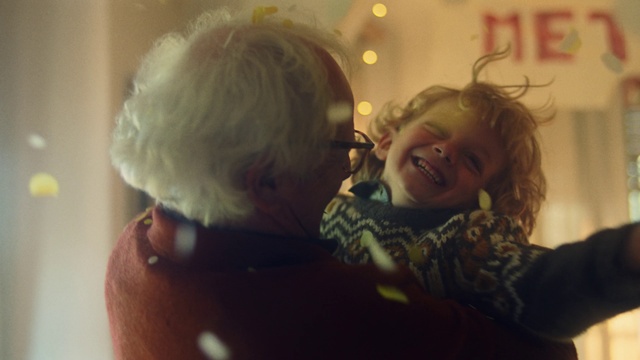 Video Reference: Hair, Nose, Cheek, Skin, Head, Hairstyle, Eye, Smile, Human, Human body