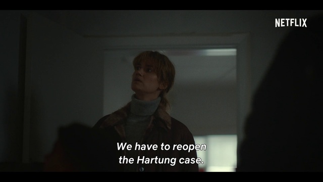 Video Reference: Flash photography, Jaw, Font, Screenshot, Darkness, Event, Fun, Sleeve, Midnight, Photo caption