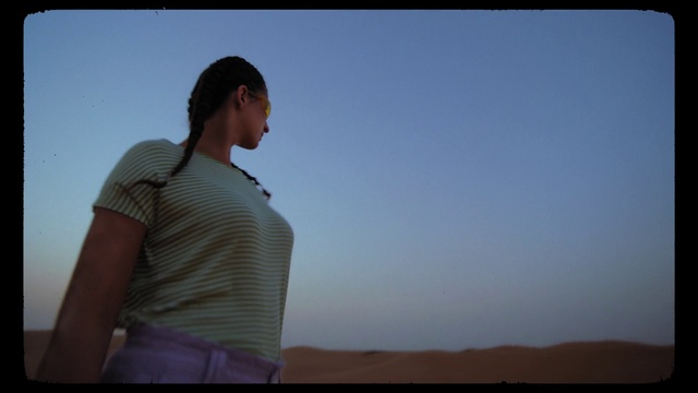 Video Reference: Sky, Flash photography, Sleeve, Gesture, Happy, Travel, Landscape, Elbow, Horizon, T-shirt