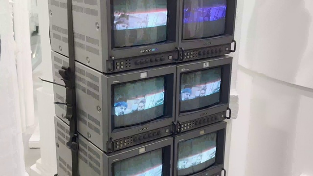 Video Reference: Entertainment, Gadget, Audio equipment, Home appliance, Gas, Display device, Multimedia, Machine, Personal computer hardware, Computer hardware