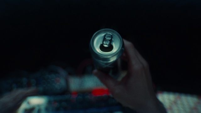 Video Reference: Automotive lighting, Flash photography, Eyelash, Gas, Electric blue, Audio equipment, Auto part, Glass, Darkness, Circle