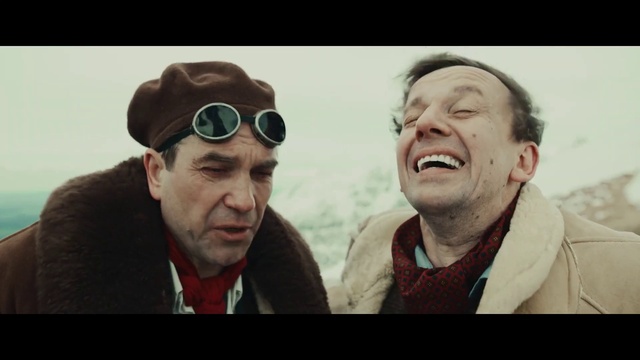 Video Reference: Goggles, Vision care, Sunglasses, Flash photography, Eyewear, Gesture, Happy, Cool, Fun, Facial hair