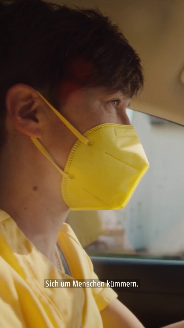 Video Reference: Eyebrow, Eyelash, Neck, Eyewear, Petal, Personal protective equipment, Happy, Chest, Fashion accessory, Service