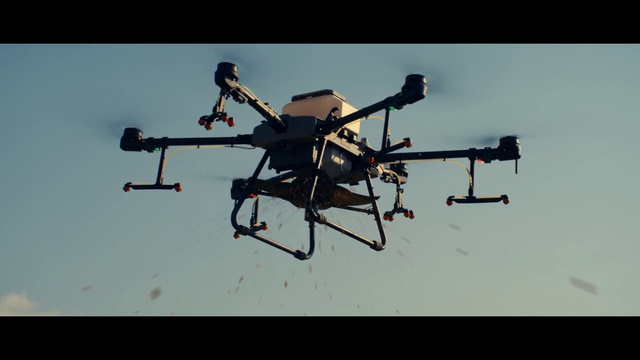 Video Reference: Drone, Aviation, Vehicle, Rotorcraft, Aircraft, Sports equipment, Propeller, Tire, Propeller, Aerospace manufacturer