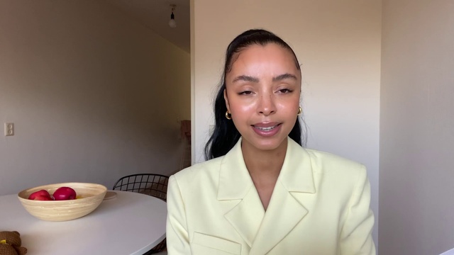 Video Reference: Smile, Tableware, Sleeve, Mixing bowl, Collar, Dishware, Dress shirt, Blazer, Fruit, Serveware