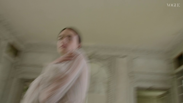 Video Reference: Gesture, Wood, Beard, Ceiling, Happy, Plaster, Room, Fun, Facial hair