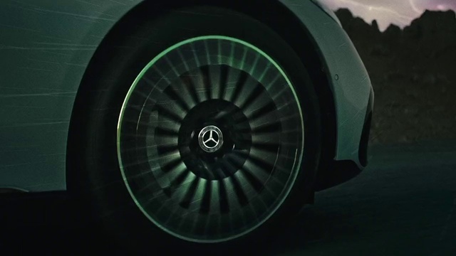 Video Reference: Tire, Wheel, Vehicle, Automotive tire, Hood, Automotive lighting, Car, Automotive design, Tread, Locking hubs