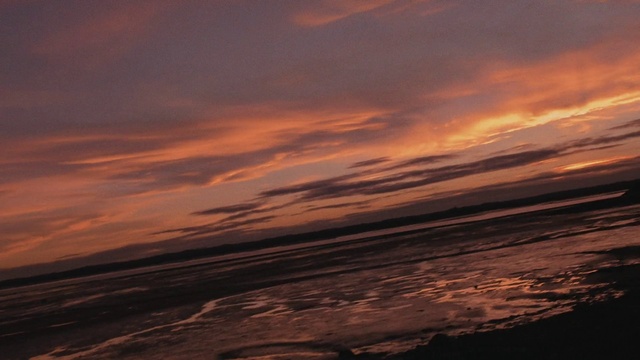 Video Reference: Cloud, Water, Atmosphere, Sky, Afterglow, Natural landscape, Red sky at morning, Wood, Sunset, Dusk
